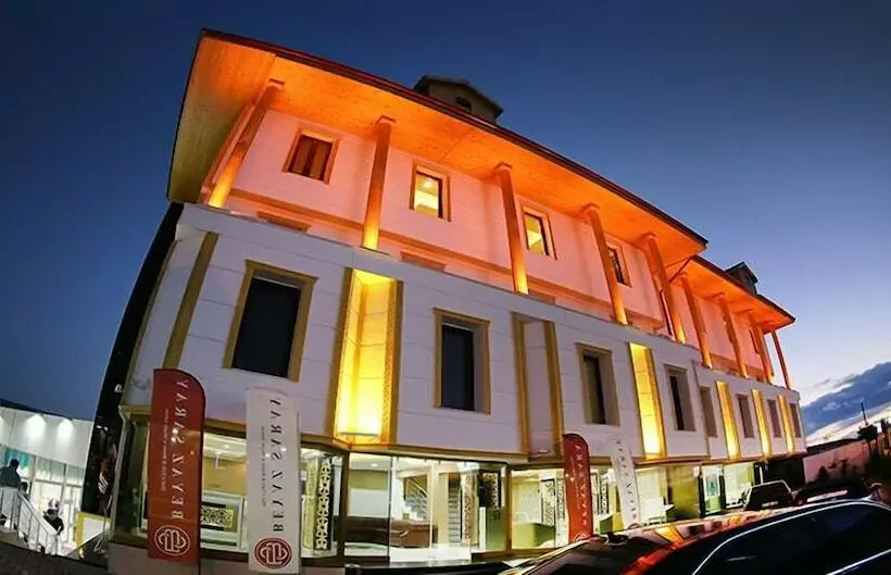 Firuze Beyaz Saray Otel