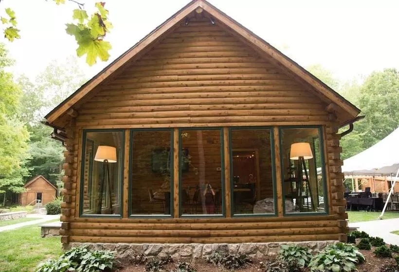 Chatfield Hollow Inn