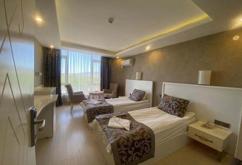 Firuze Beyaz Saray Otel