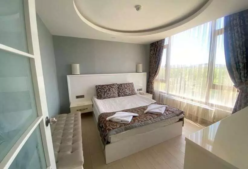 Firuze Beyaz Saray Otel