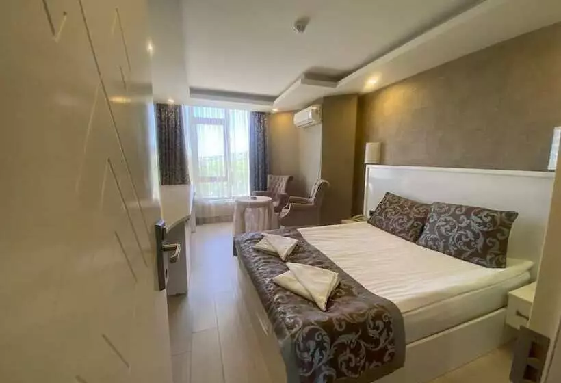Firuze Beyaz Saray Otel