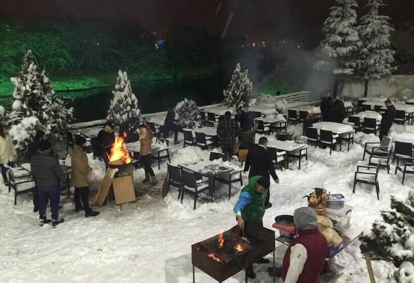 Firuze Beyaz Saray Otel