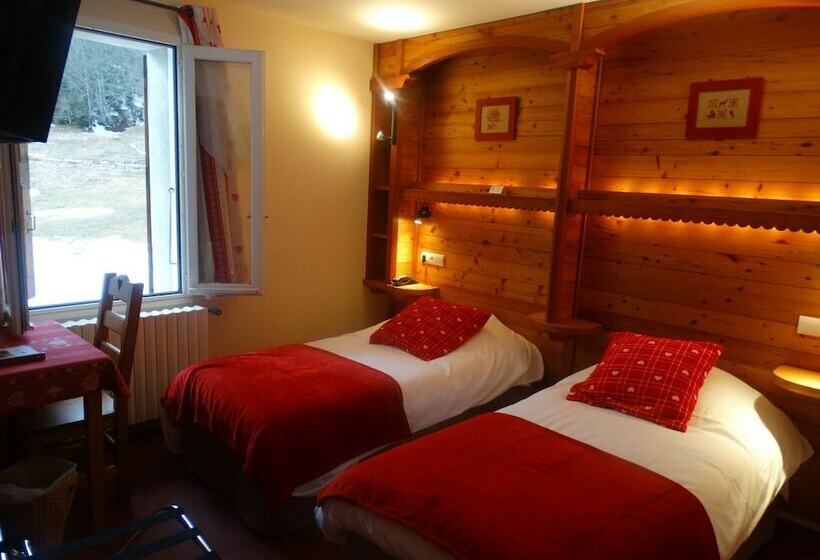 Отель Hôtel Du Col De La Machine