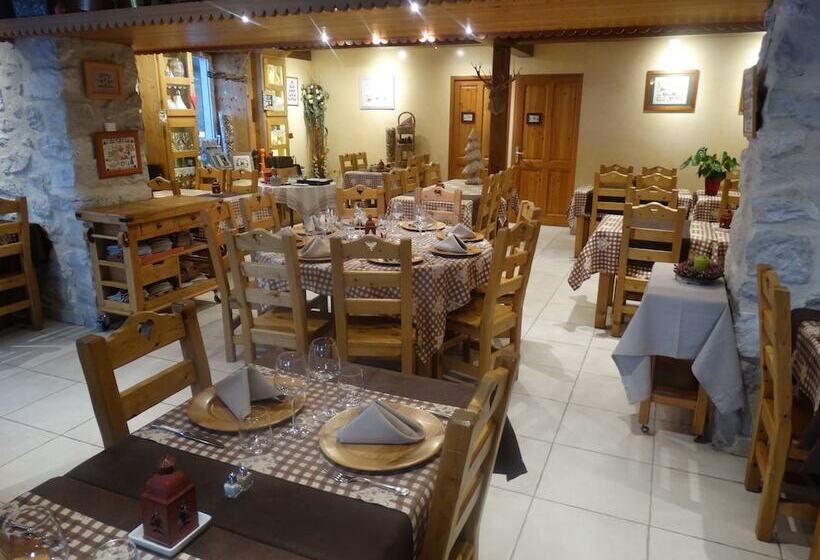 Отель Hôtel Du Col De La Machine