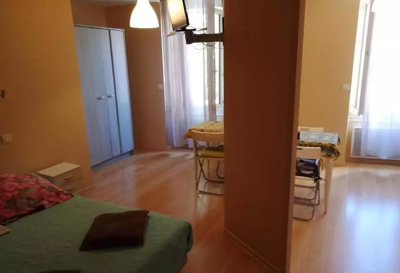 ホテル Le Moderne Veynes   Location D Appartements à La Nuitée