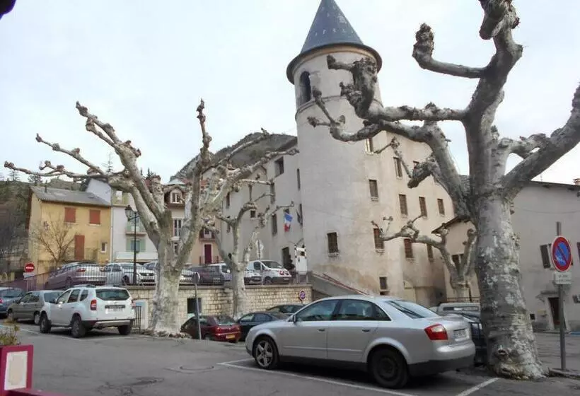 ホテル Le Moderne Veynes   Location D Appartements à La Nuitée