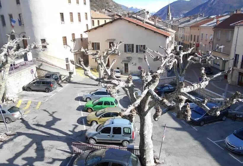 ホテル Le Moderne Veynes   Location D Appartements à La Nuitée