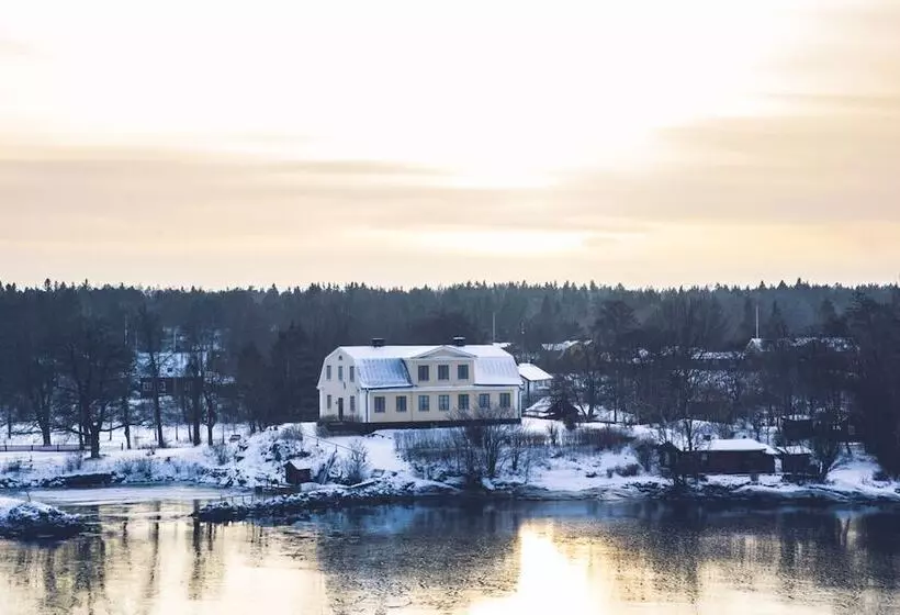 Hotelli L Havsbaden I Grisslehamn