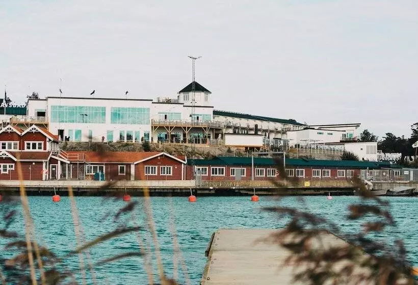 Hotelli L Havsbaden I Grisslehamn