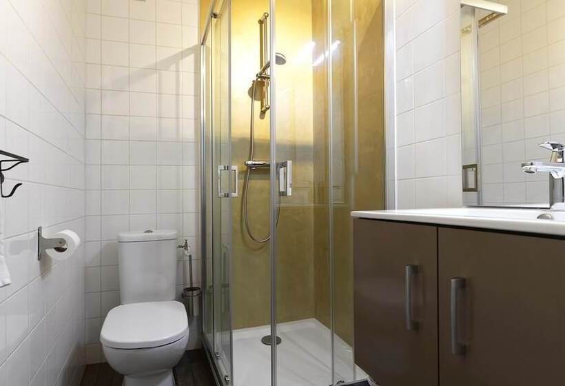 Отель Le Galoubin