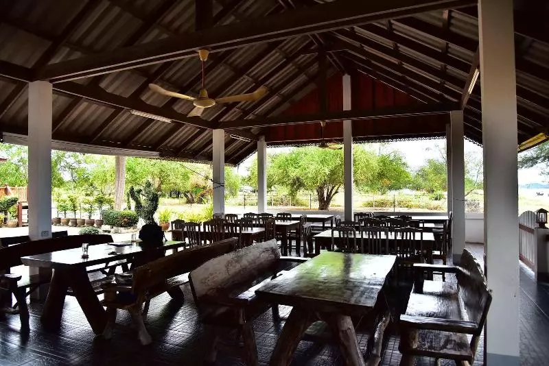 Hotelli Little Home Beach