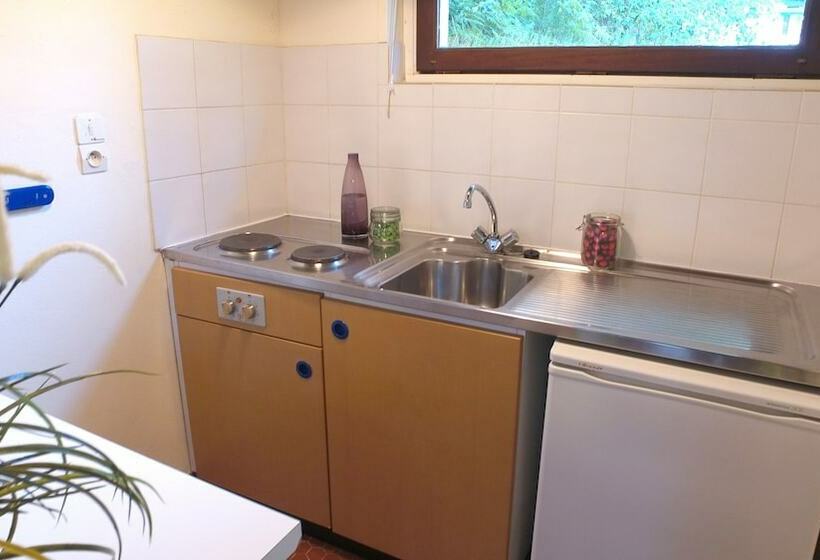 ホテル Vvf Haute Dordogne, Neuvic Plage