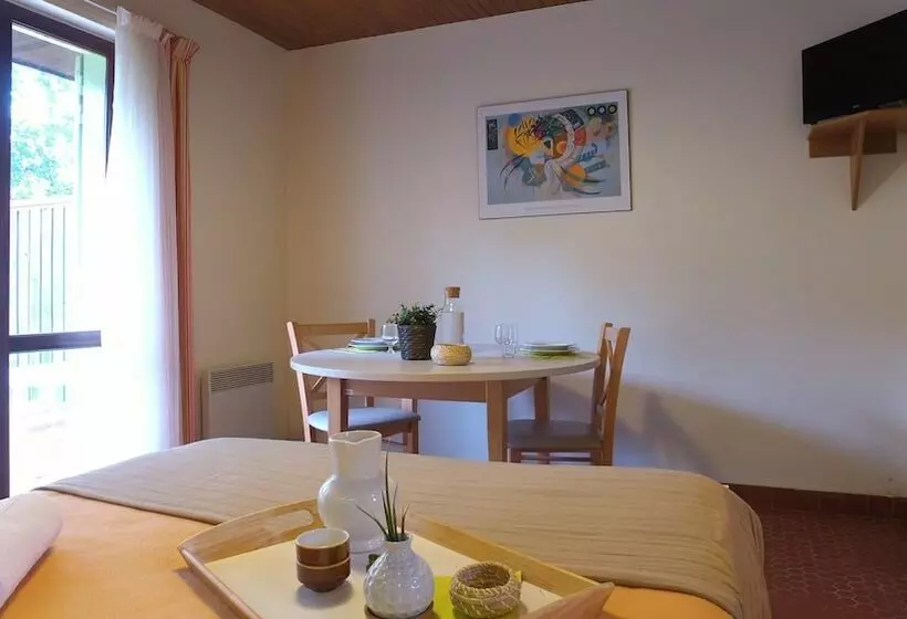 Hotelli Vvf Haute Dordogne, Neuvic Plage
