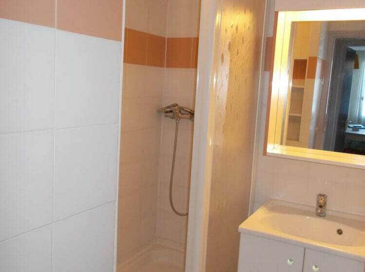 ホテル Vvf Haute Dordogne, Neuvic Plage