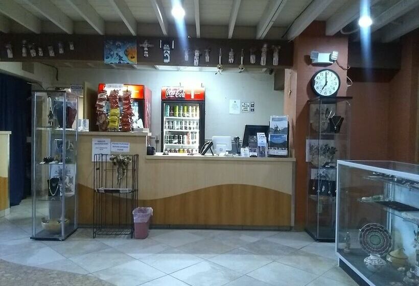 فندق على الطريق Hopi Cultural Center