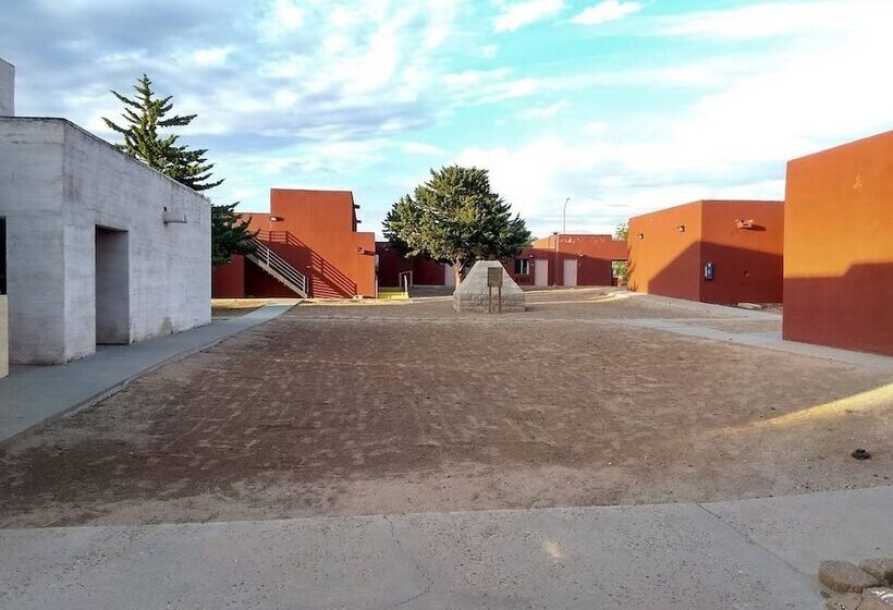 فندق على الطريق Hopi Cultural Center