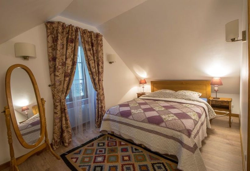 بنسيون Aupres Du Chateau