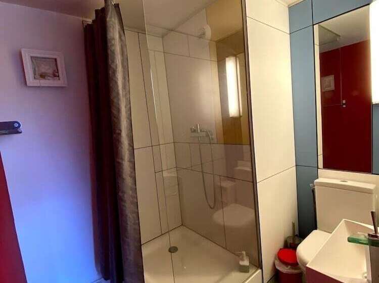 פנסיון Homestay Le Corbusier 5 Ieme Rue