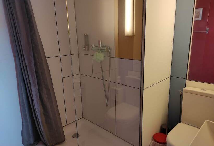 פנסיון Homestay Le Corbusier 5 Ieme Rue