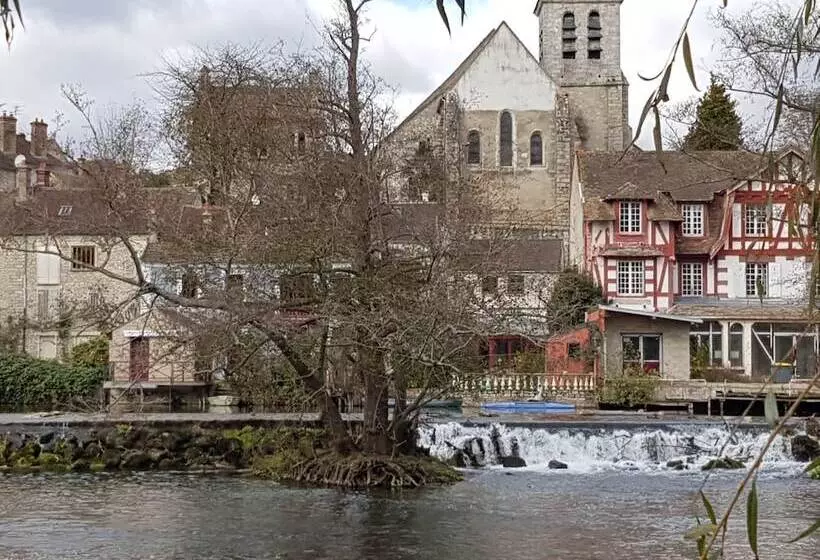 Majatalo La Montignonne