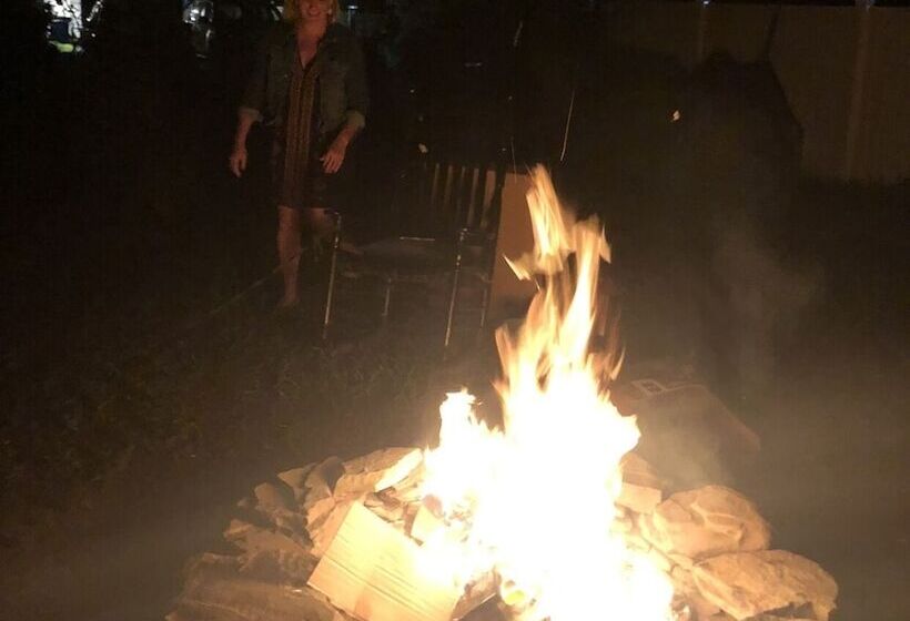 פנסיון Moonriver Inn