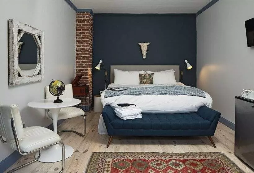 ペンション Moonriver Inn