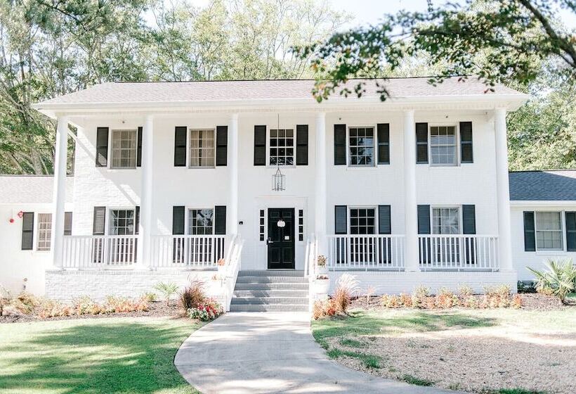 مبيت وإفطار Georgia Palms & Gardens