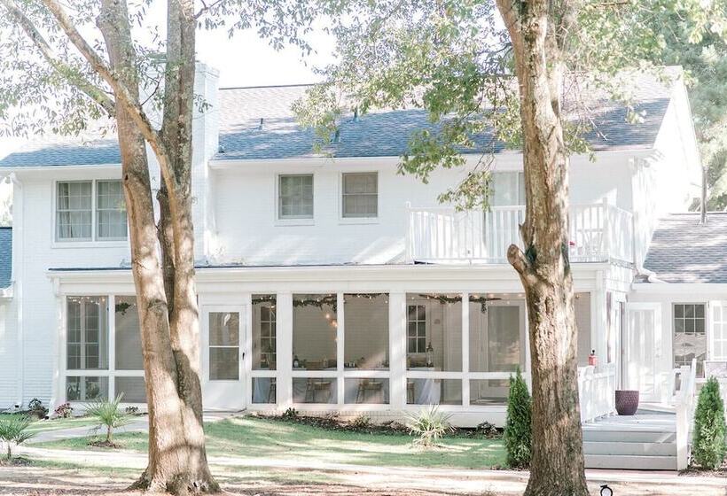 مبيت وإفطار Georgia Palms & Gardens