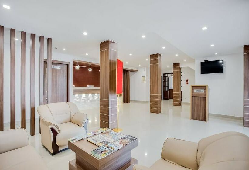 Capital O 60558 Hotel Midhuna International