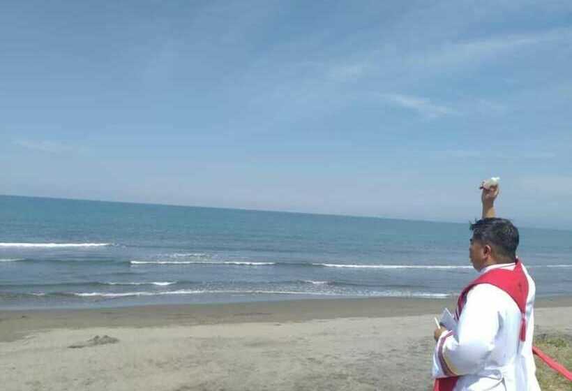 ホテル Lbmfi Beach Resort