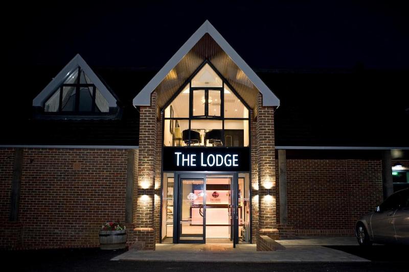 فندق The Lodge At Kingswood