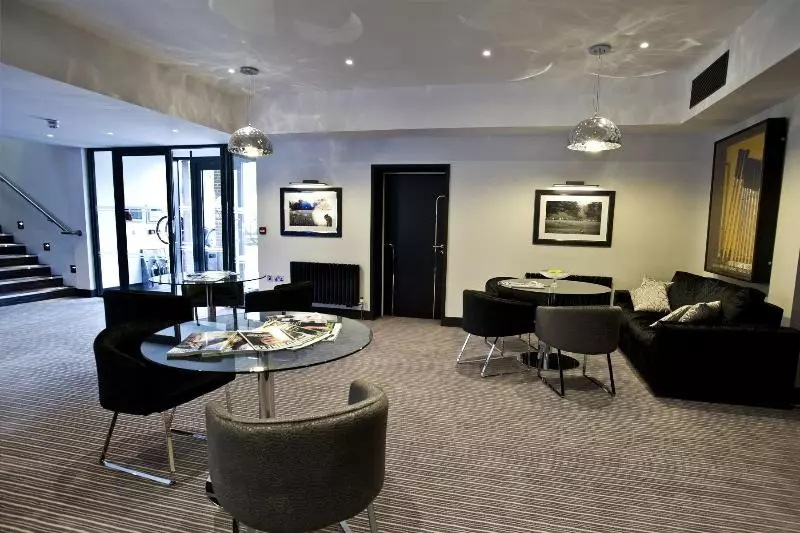 ホテル The Lodge At Kingswood