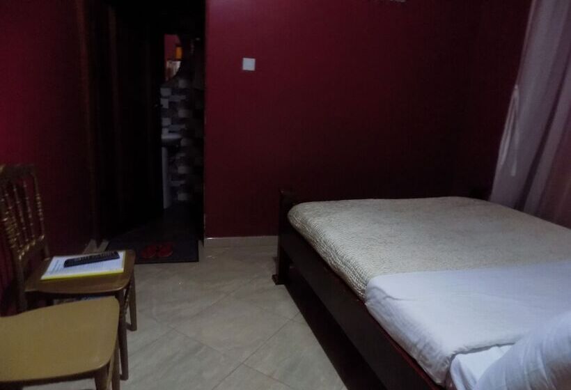 پانسیون Elegant Motel