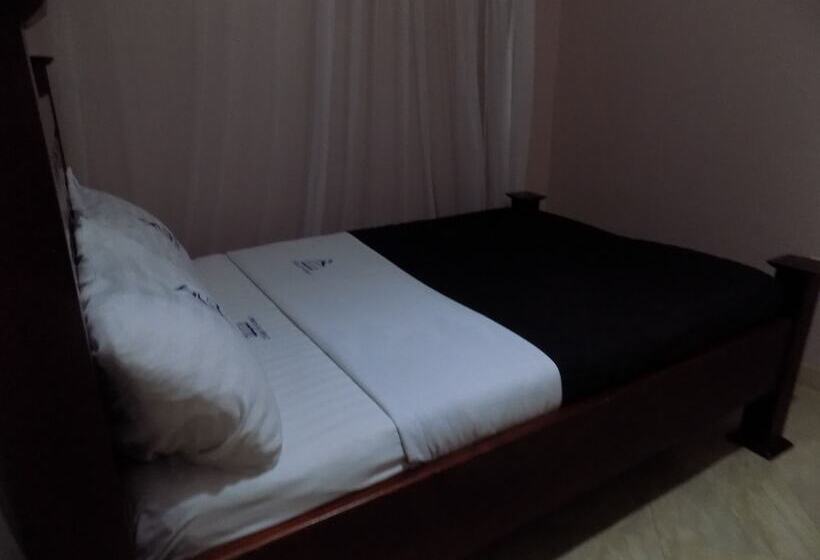 پانسیون Elegant Motel