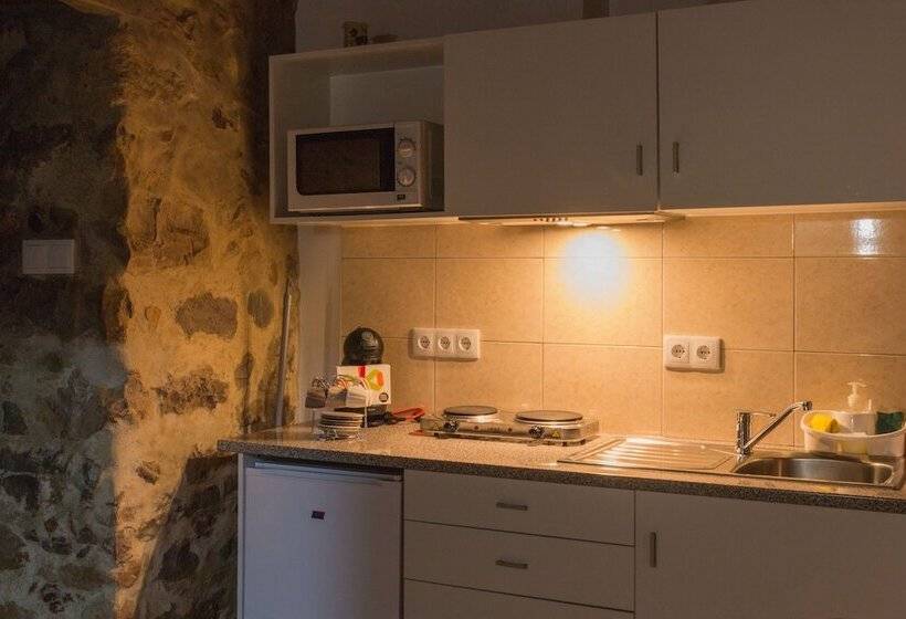 Portantiqua, Guest House