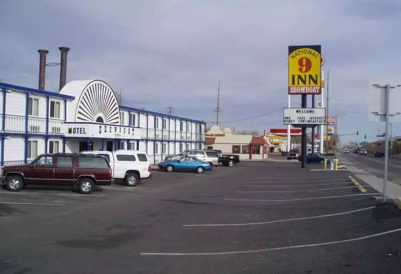 ホテル National 9 Inn Showboat