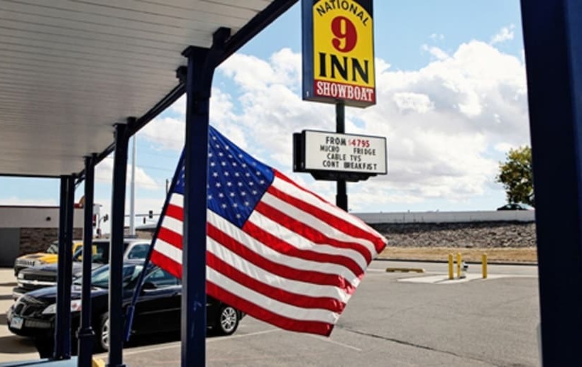 هتل National 9 Inn Showboat