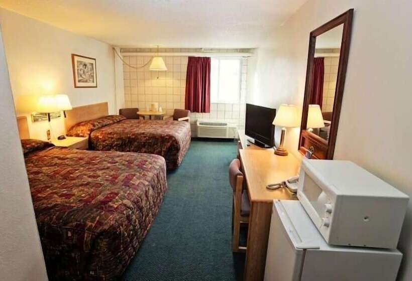 هتل National 9 Inn Showboat