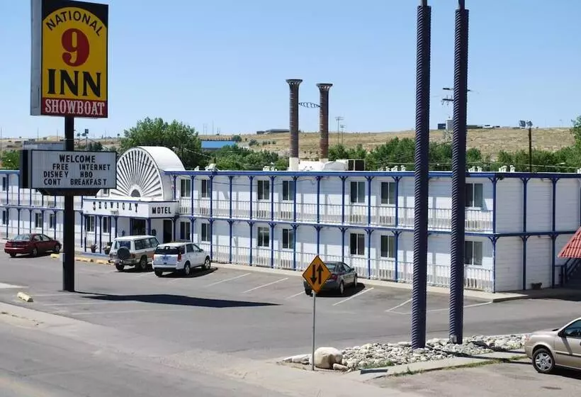 ホテル National 9 Inn Showboat