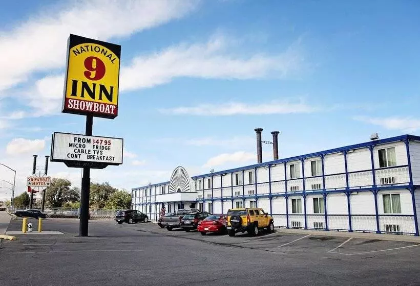 ホテル National 9 Inn Showboat