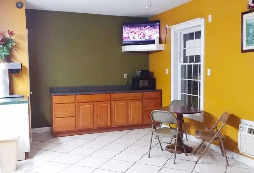 Отель Old Bardstown Inn