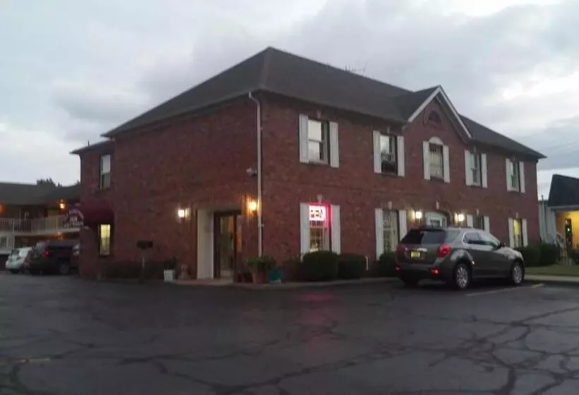 Отель Old Bardstown Inn