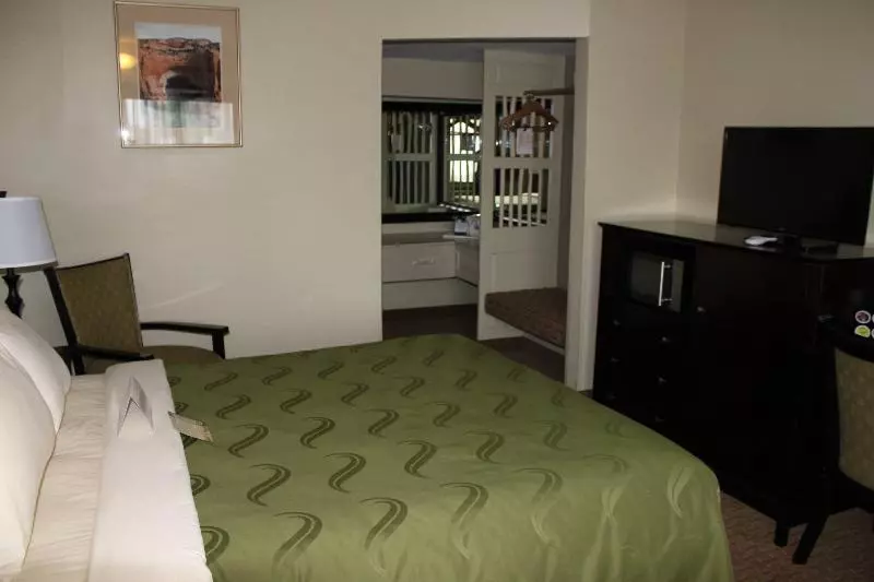 호텔 Quality Inn Navajo Nation Capital