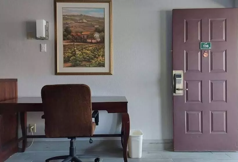 酒店 Regency Inn Norco