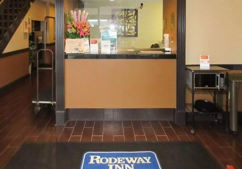 בית מלון כפרי Rodeway Inn