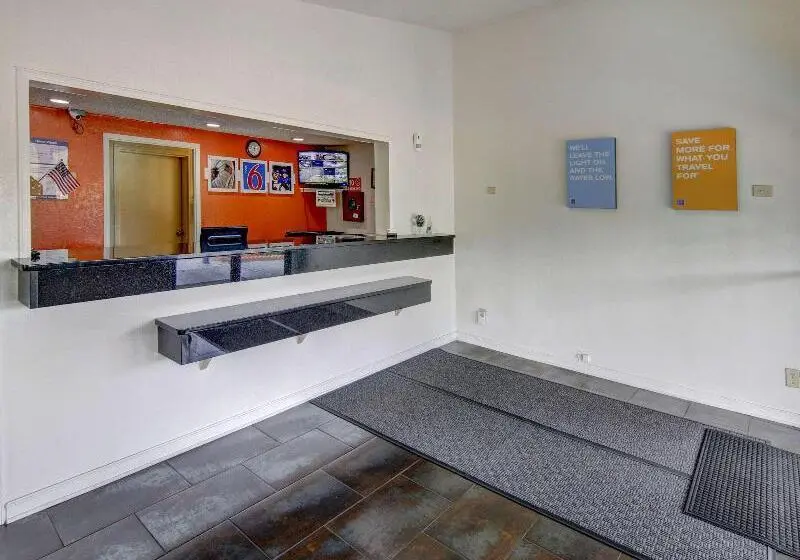 Motel 6 Union City, Ga  Atlanta Airport