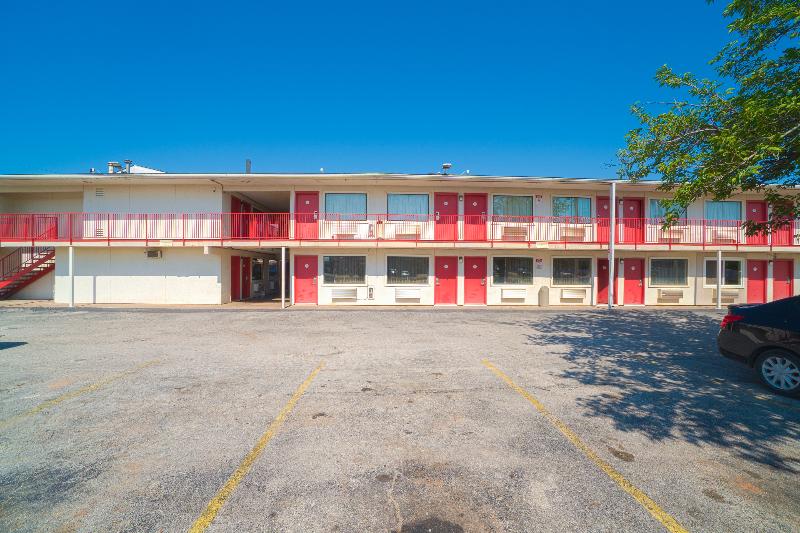 فندق على الطريق Days Inn By Wyndham Wichita Falls