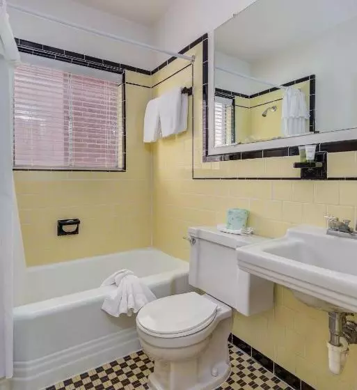 فندق على الطريق The Inn Of Rosslyn