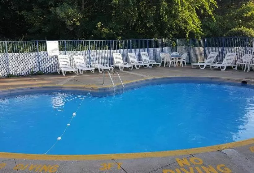 汽车旅馆 Mentor Home Inn And Suites