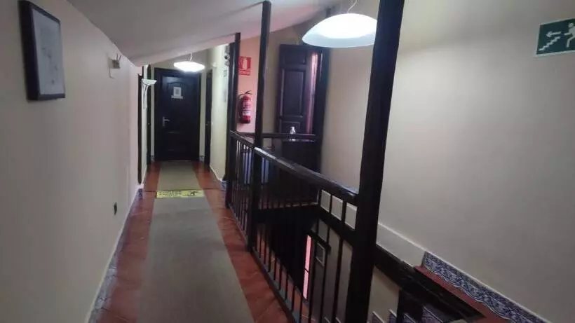 ユースホステル La Posada De La Magistral